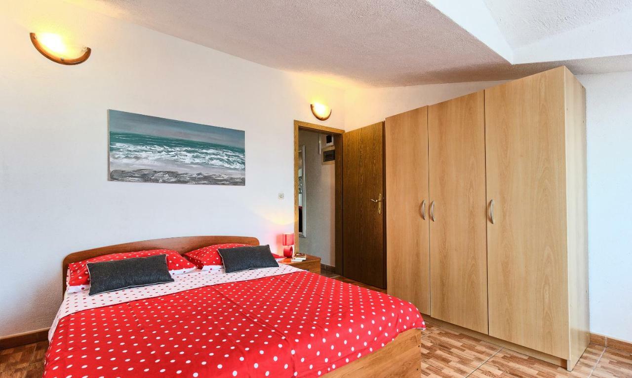Apartments Ivka Bol Kültér fotó