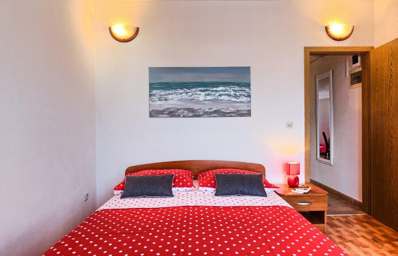 Apartments Ivka Bol Kültér fotó
