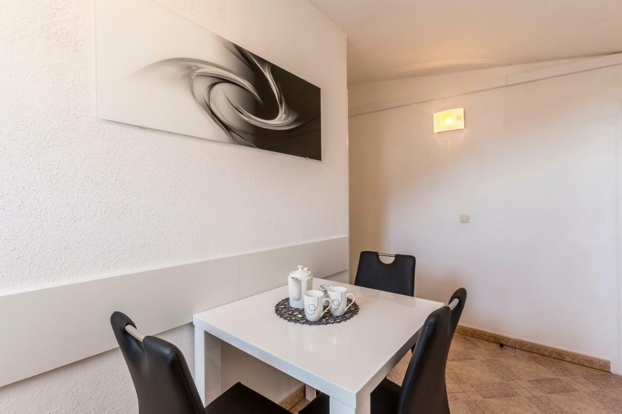 Apartments Ivka Bol Kültér fotó